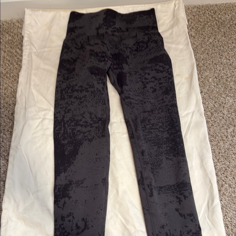 Amazon Essentials Black Leggings